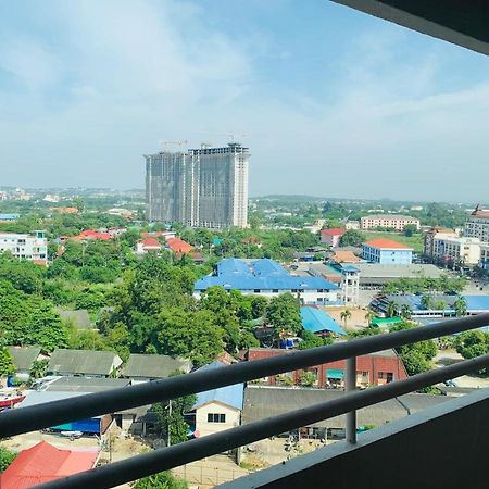 Angket Hip Residence Pattaya Exterior foto