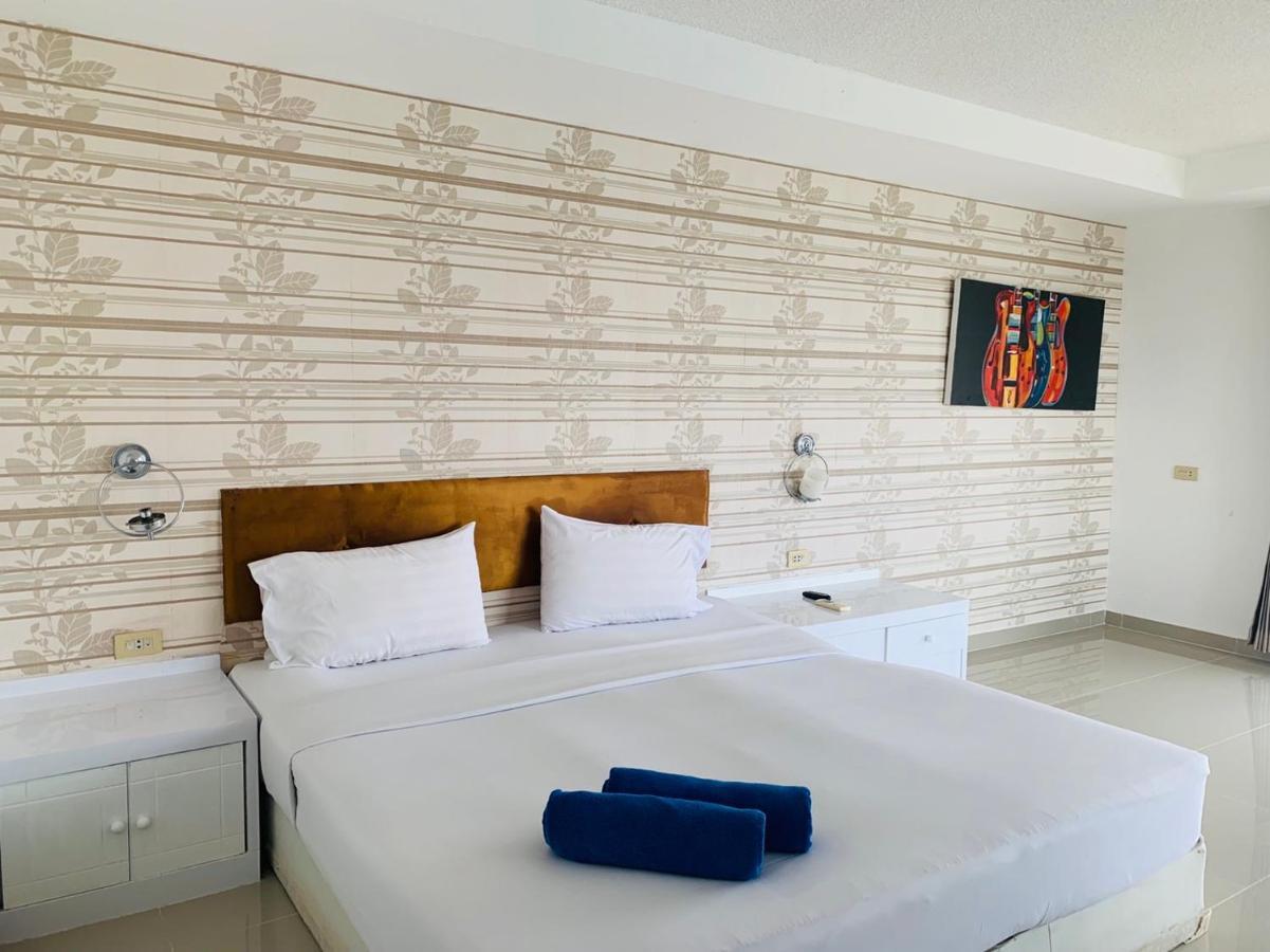 Angket Hip Residence Pattaya Exterior foto